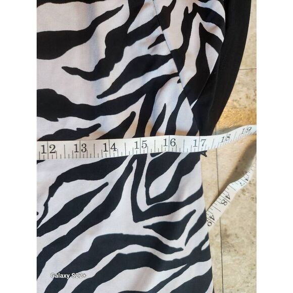 F52 Rendezvous zebra print blouse - Picture 9 of 11